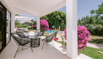 Resa Estates Ibiza te koop for sale huis villa Jesus patio .jpg